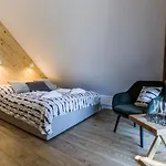 Royal 4*
